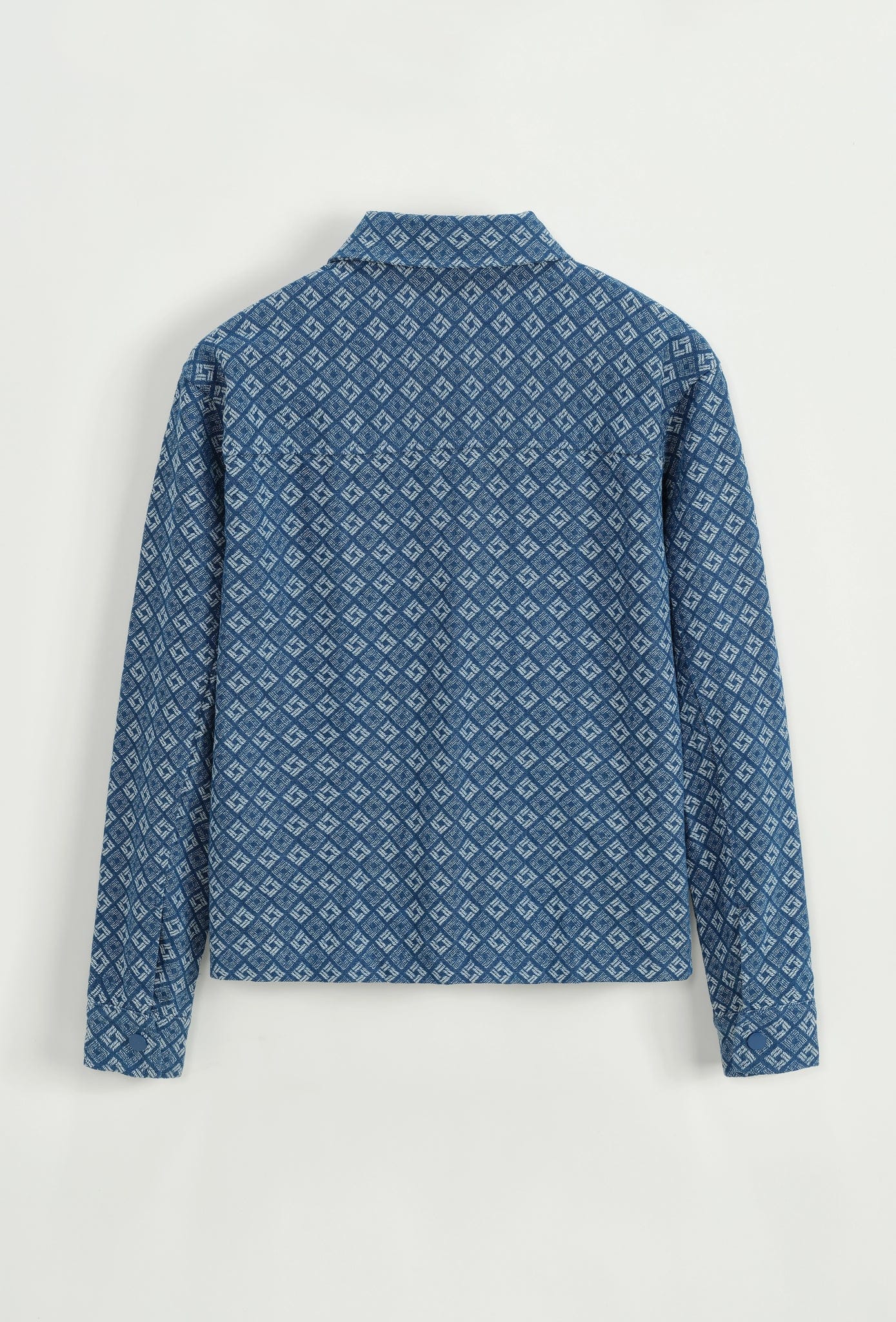 VESTE
